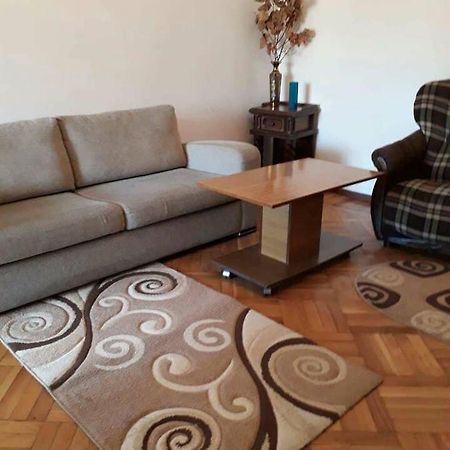 Apartamento Centr Kutaisi Exterior foto