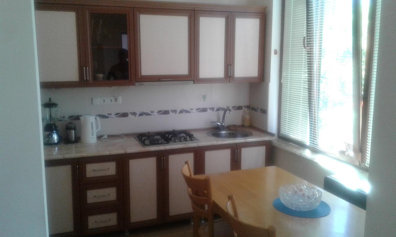 Apartamento Centr Kutaisi Exterior foto